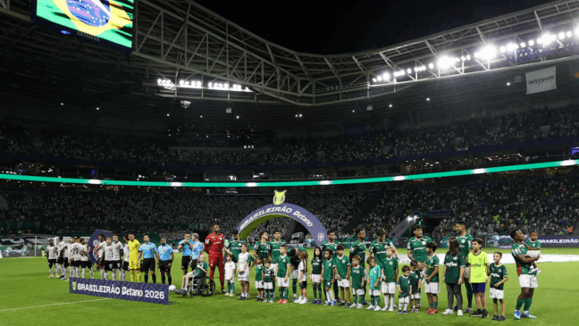 O time da SE Palmeiras, em jogo contra a equipe do C Athletico Paranaense, durante partida válida pela décima segunda rodada, do Campeonato Brasileiro, Série A, na arena Allianz Parque. (Foto: Cesar Greco/Palmeiras/by Canon)
