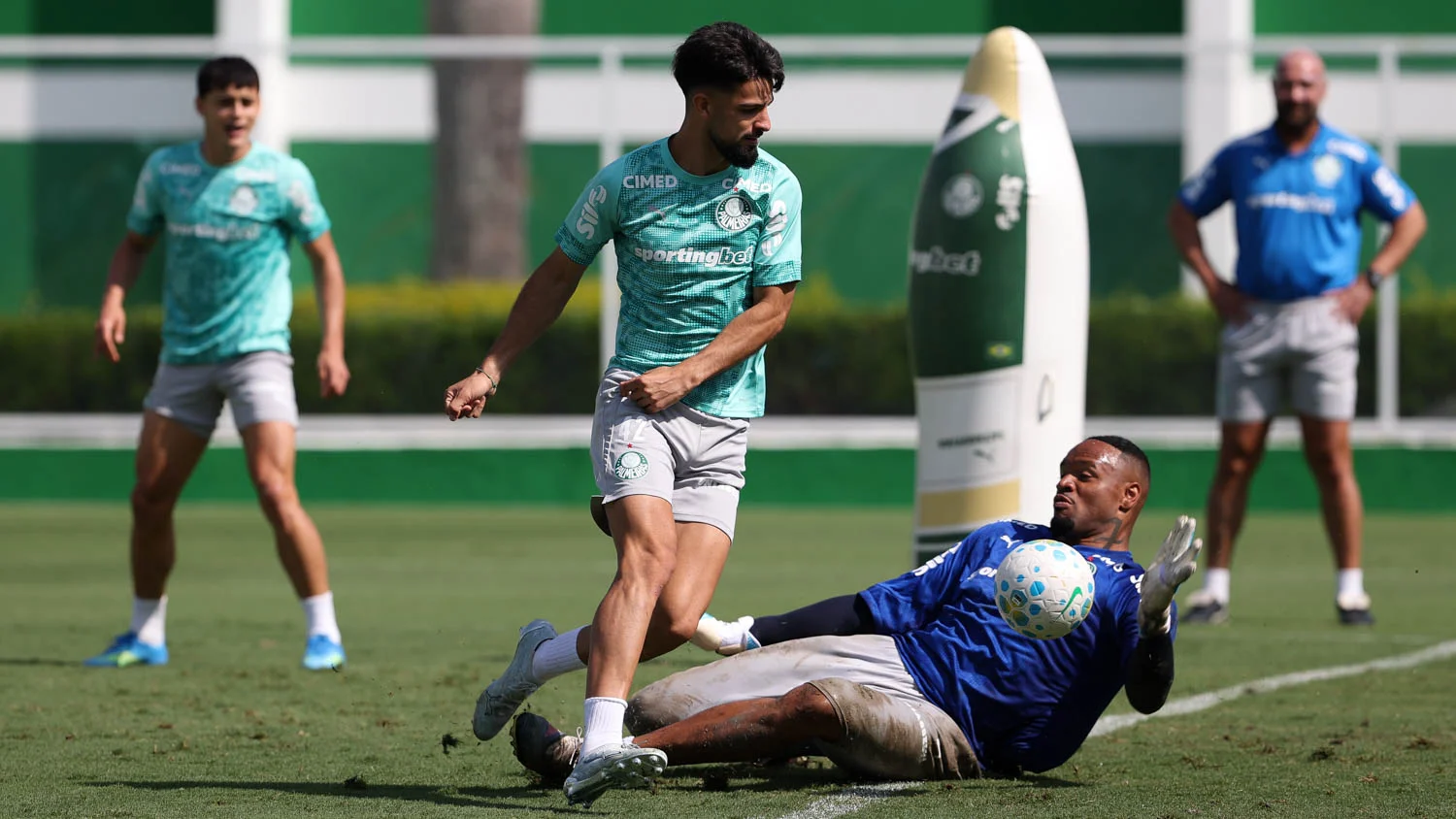 Escalação do Palmeiras: Abel prepara mudanças para jogo contra RB Bragantino