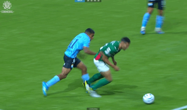 CONMEBOL DIVULGA ÁUDIO DO VAR: 'IMPRUDENTE'