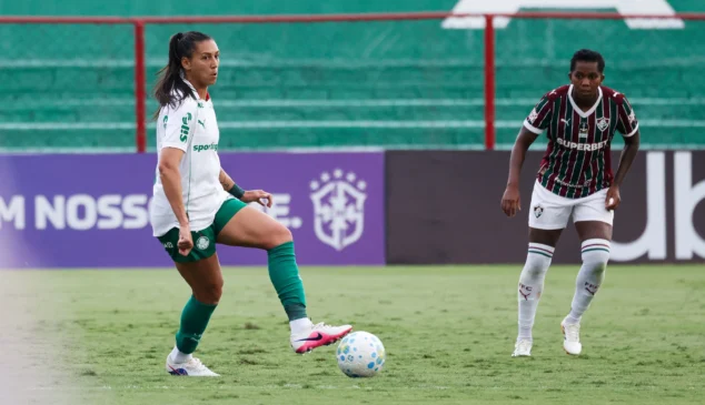 Palmeiras vence Fluminense e se mantém na briga pela liderança no Brasileiro Feminino