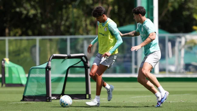 JEFTÉ TEM LESÃO E ARTHUR É ÚNICA OPÇÃO PARA ESQUERDA