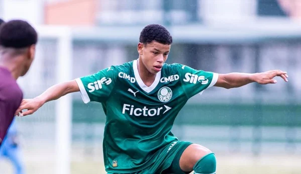 Palmeiras conquista título invicto na Holanda com destaque para Juan Ramos