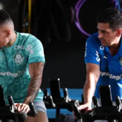 Escala&ccedil;&atilde;o do Palmeiras: Paulinho faz trabalho interno e Abel tem d&uacute;vidas para escalar time em jogo da Libertadores