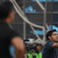 O t&eacute;cnico Abel Ferreira, da SE Palmeiras, em jogo contra a equipe do C Sporting Cristal, durante partida v&aacute;lida pela fase de grupos, da Conmebol Libertadores, no Est&aacute;dio Alejandro Villanueva. (Foto: Cesar Greco/Palmeiras/by Canon)
