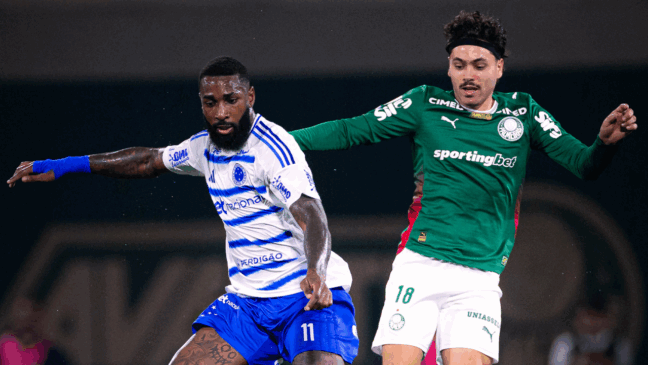 Mauricio em ação pelo Palmeiras. Foto: Marco Galvão/Cruzeiro