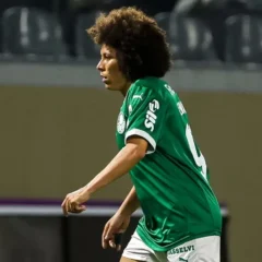 Volante do Palmeiras projeta estreia no Paulista e destaca import&acirc;ncia de in&iacute;cio consistente
