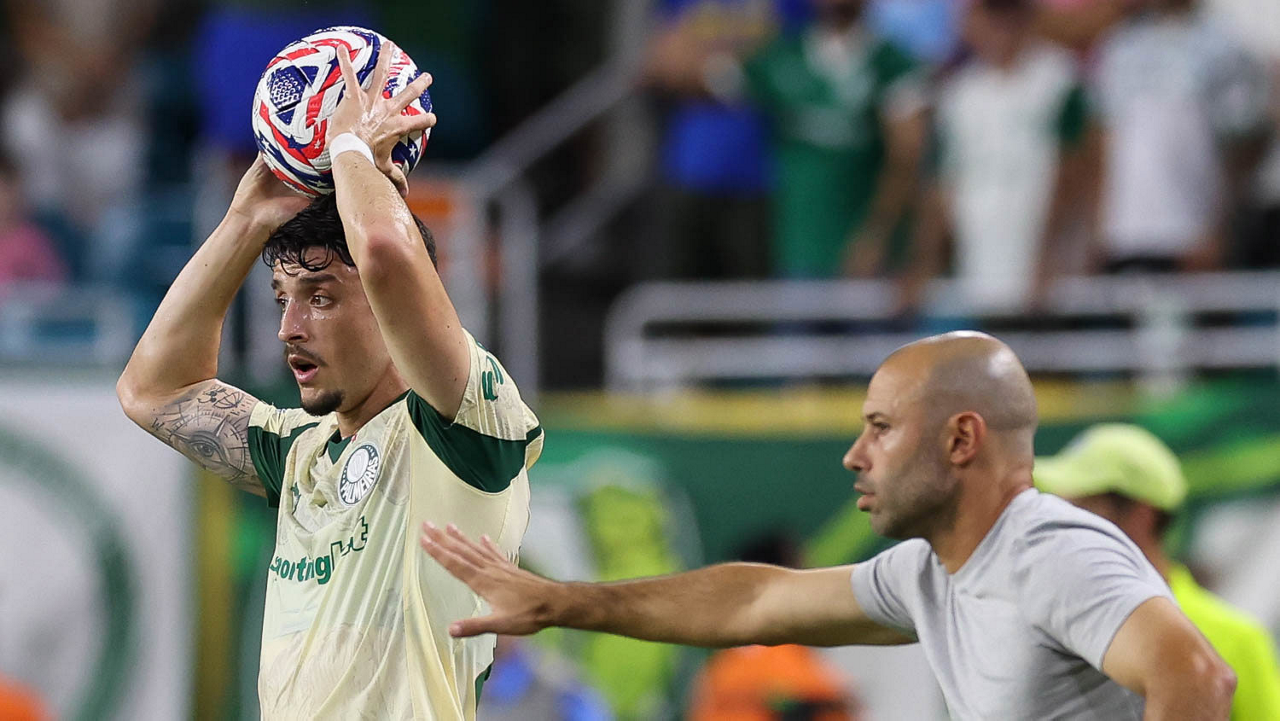 O jogador Joaquín Piquerez, da SE Palmeiras, em jogo contra a equipe do Inter Miami CF, durante partida válida pela fase de grupos, da Copa do Mundo de Clubes da FIFA, no Hard Rock Stadium. (Foto: Cesar Greco/Palmeiras/by Canon)
O jogador Joaquín Piquerez, da SE Palmeiras, em jogo contra a equipe do Inter Miami CF, durante partida válida pela fase de grupos, da Copa do Mundo de Clubes da FIFA, no Hard Rock Stadium. (Foto: Cesar Greco/Palmeiras/by Canon)