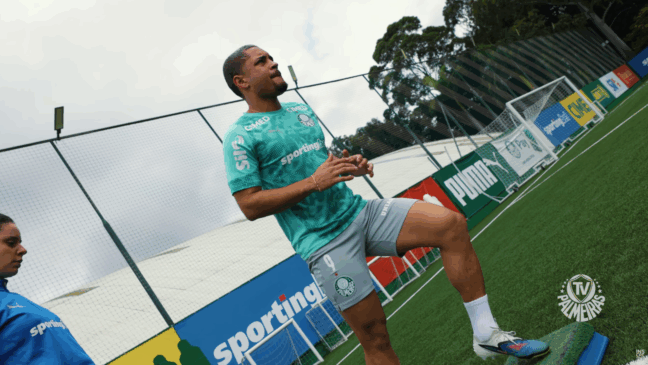 PALMEIRAS ATUALIZA CONDIÇÃO FÍSICA DE VITOR ROQUE