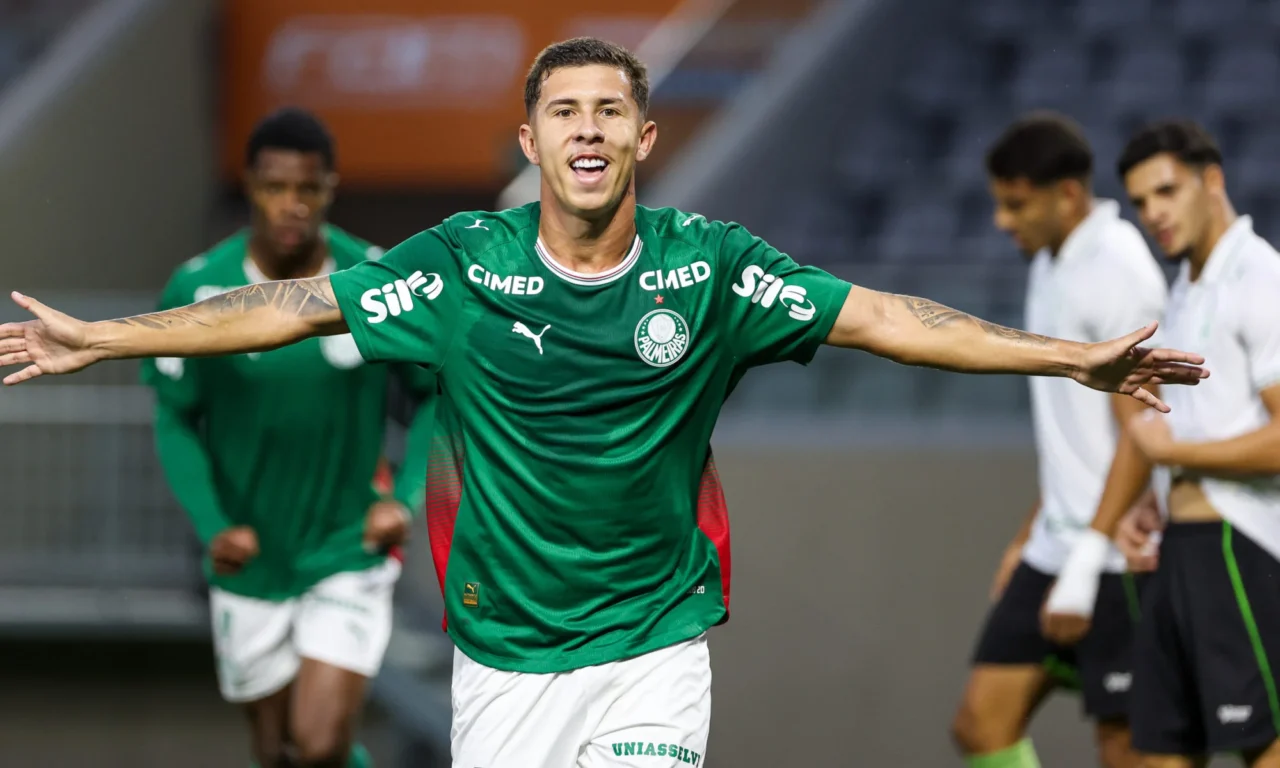 Felipe Teresa é o artilheiro do Campeonato Brasileiro Sub-20. Foto: Divulgação/Palmeiras Felipe Teresa é o artilheiro do Campeonato Brasileiro Sub-20. Foto: Divulgação/Palmeiras