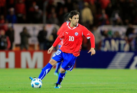 Jorge Valdívia em ação pela Seleção chilena