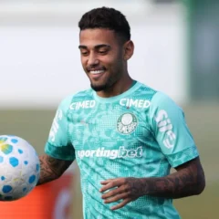 O atacante Riquelme durante treinamento na tarde desta sexta-feira (Foto: Cesar Greco/Palmeiras/by Canon)
