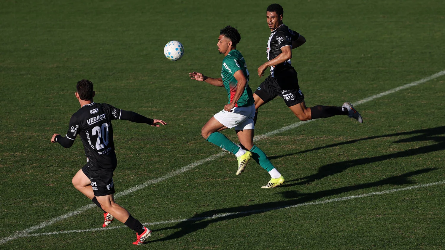 Com gols de Crias, Palmeiras vence Inter de Limeira em jogo-treino na Academia de Futebol