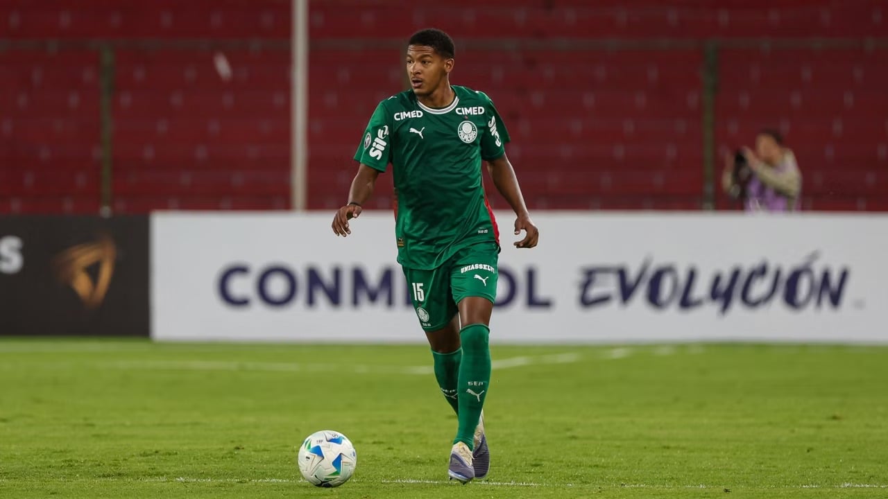 Conheça volante do Palmeiras convocado à Seleção Brasileira pela primeira vez após mudar de posição