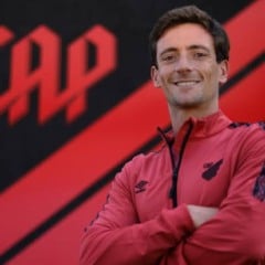 Palmeiras negocia chegada de treinador portugu&ecirc;s para categorias de base