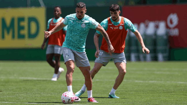 O jogador Paulinho, da SE Palmeiras, durante treinamento, na Academia de Futebol. (Foto: Cesar Greco/Palmeiras/by Canon)

