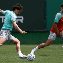 O jogador Mauricio, da SE Palmeiras, durante treinamento, na Academia de Futebol. (Foto: Cesar Greco/Palmeiras/by Canon)
