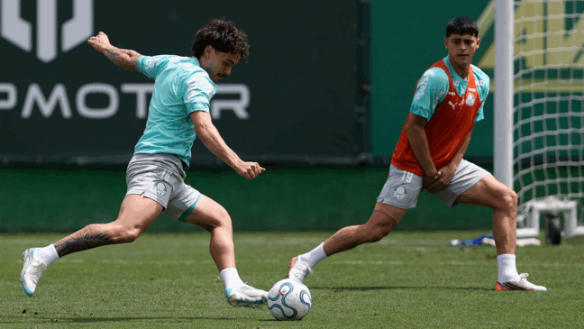 O jogador Mauricio, da SE Palmeiras, durante treinamento, na Academia de Futebol. (Foto: Cesar Greco/Palmeiras/by Canon)
