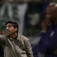 O t&eacute;cnico Abel Ferreira, da SE Palmeiras, em jogo contra a equipe do Fluminense FC, durante partida v&aacute;lida pela semi final, volta, da Conmebol Libertadores, na arena Nubank Parque. (Foto: Cesar Greco/Palmeiras/by Canon)
