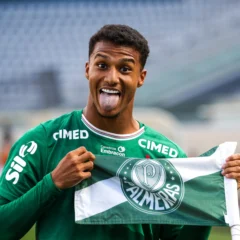 Fabiano marcou um gola&ccedil;o em Barueri (Foto: Fabio Menotti/Palmeiras/by Canon)
