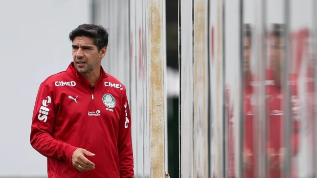 PAULINHO INICIA TRATAMENTO APÓS TRAUMA NA PANTURRILHA